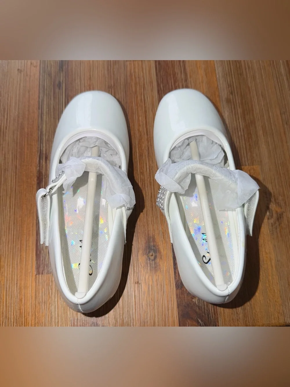 Stelle Little Girls White Shiny Sparkle Heeled Shoes